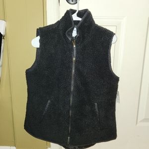 Black Sherpa Vest
